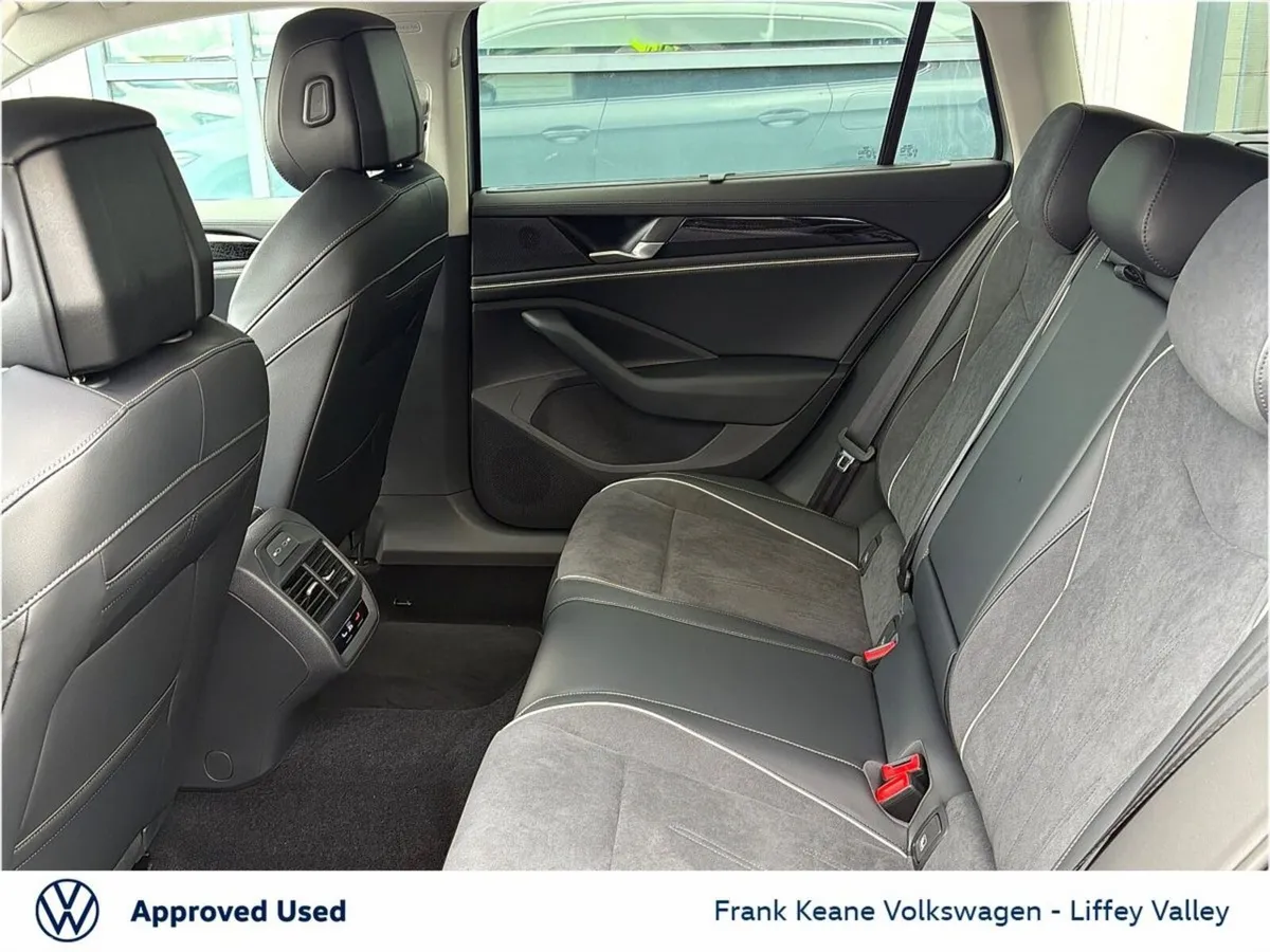 Volkswagen Passat Estate, Petrol Plug-in Hybrid, 2026, Silver