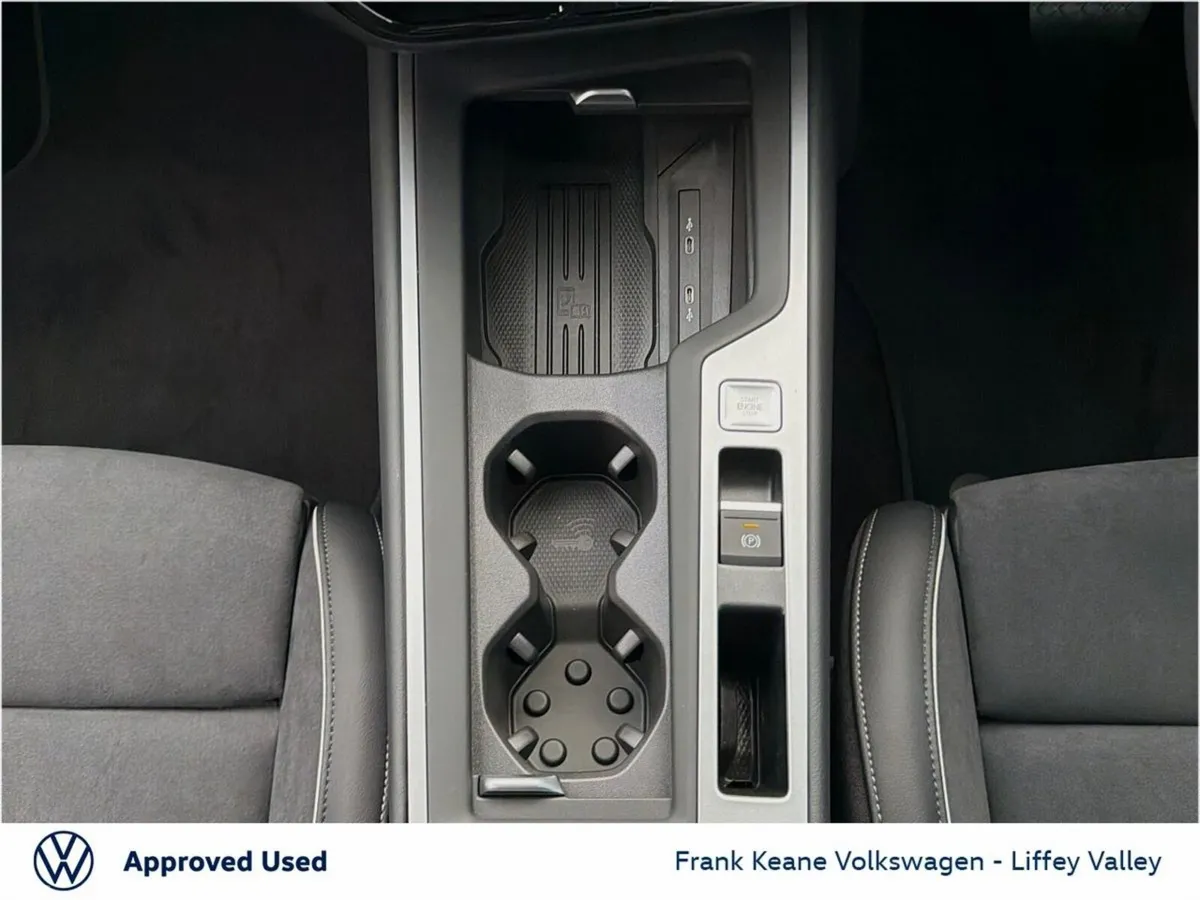 Volkswagen Passat Estate, Petrol Plug-in Hybrid, 2026, Silver