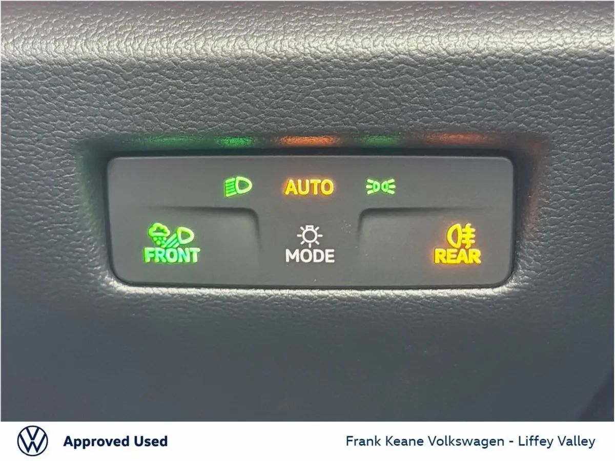 Volkswagen Passat Estate, Petrol Plug-in Hybrid, 2026, Silver