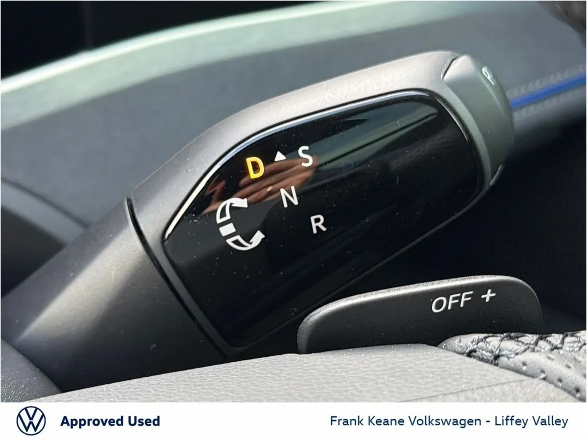 Volkswagen Passat Estate, Petrol Plug-in Hybrid, 2027, Silver