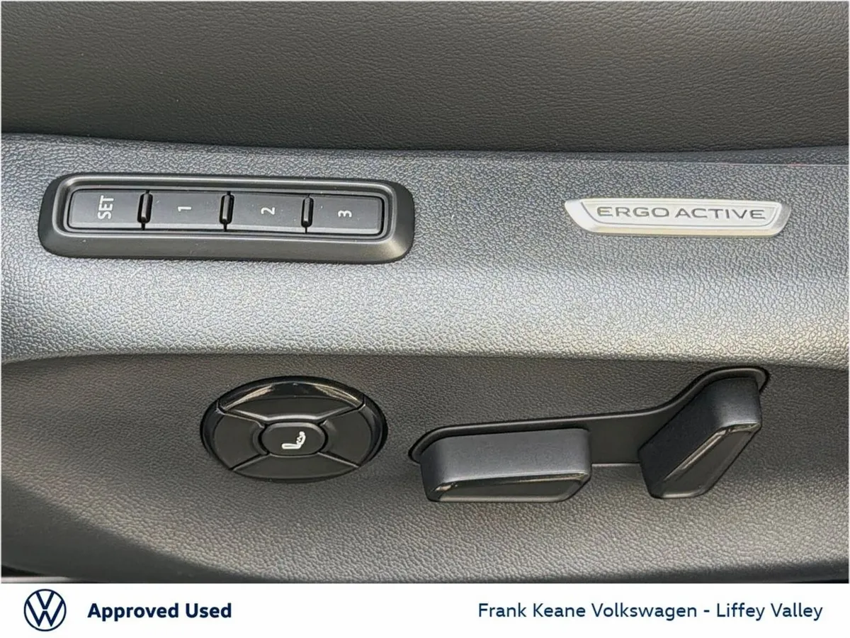 Volkswagen Passat Estate, Petrol Plug-in Hybrid, 2027, Silver