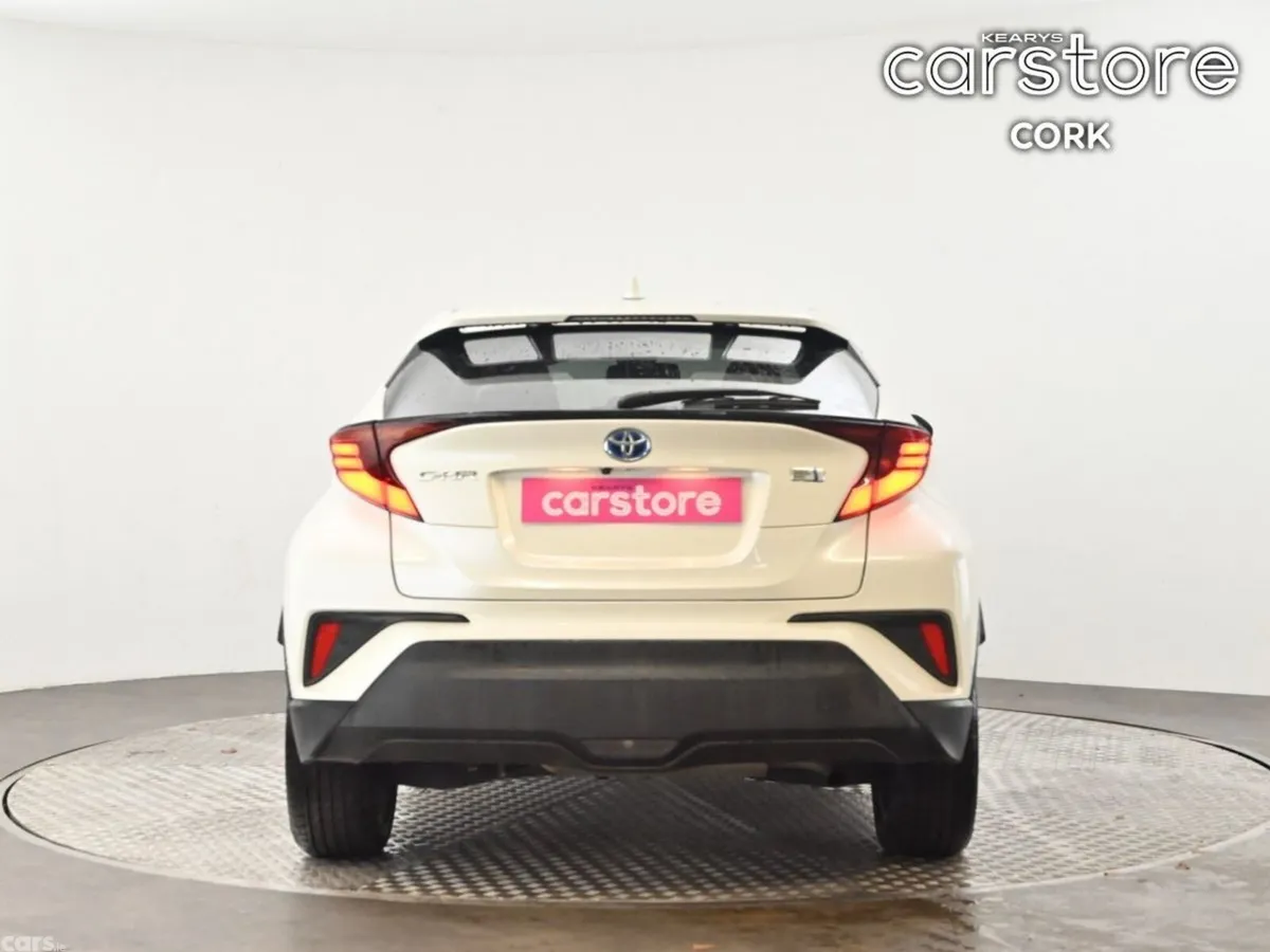 Toyota C-HR SUV, Petrol Hybrid, 2020, White