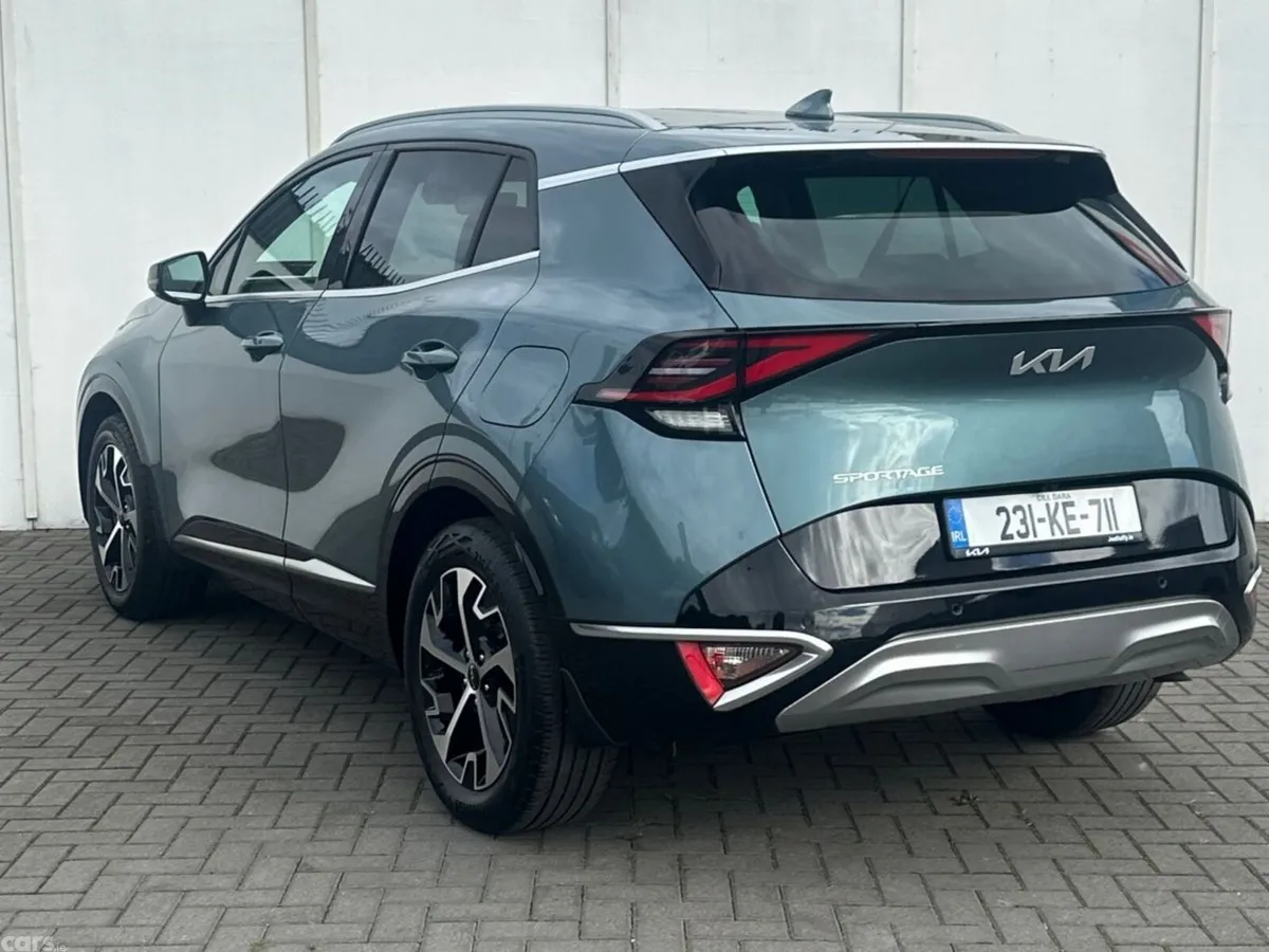 Kia Sportage SUV, Diesel Hybrid, 2023, Grey