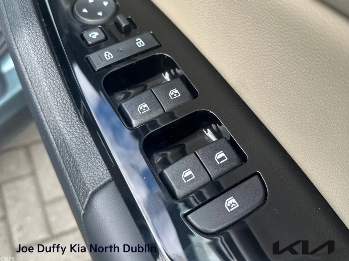 Kia Sportage SUV, Diesel Hybrid, 2023, Grey