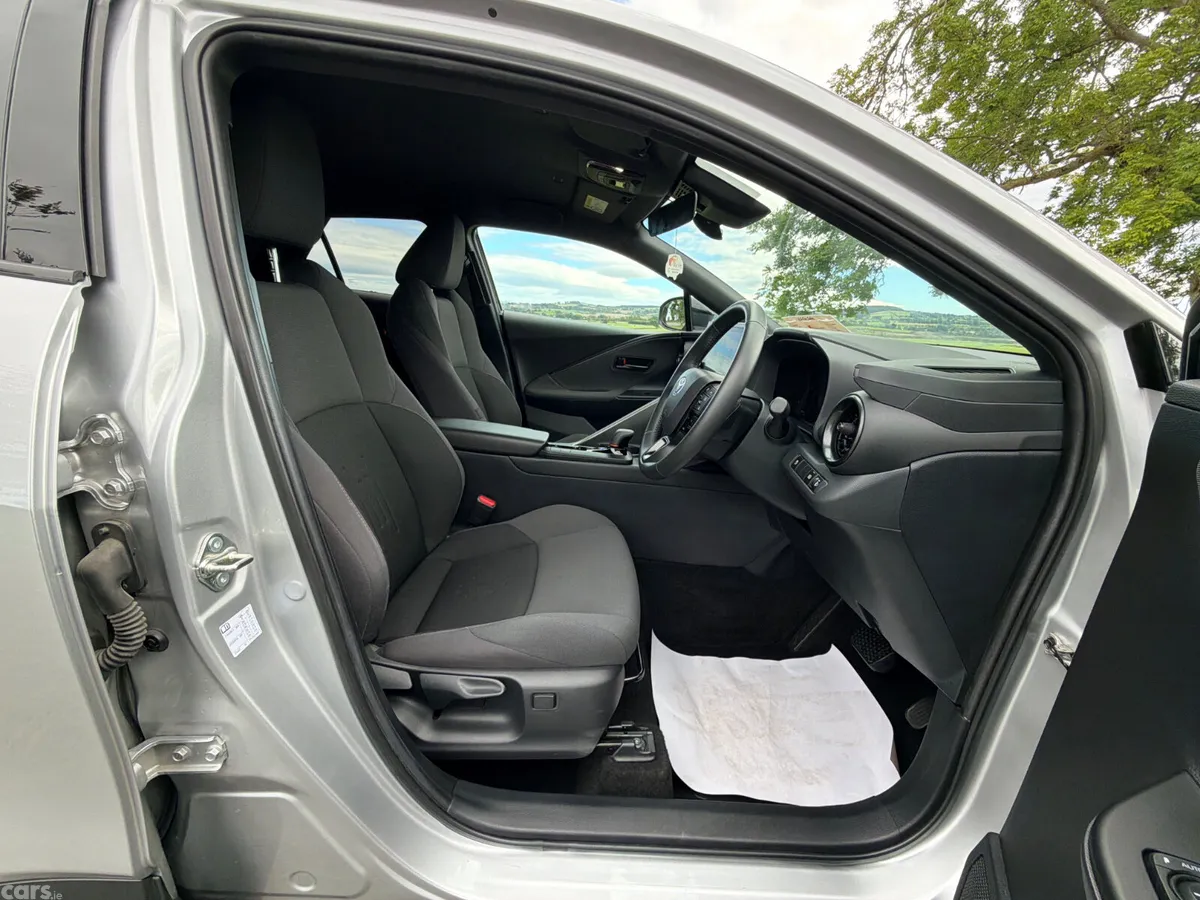 Toyota C-HR Hatchback, Petrol Hybrid, 2024, Grey
