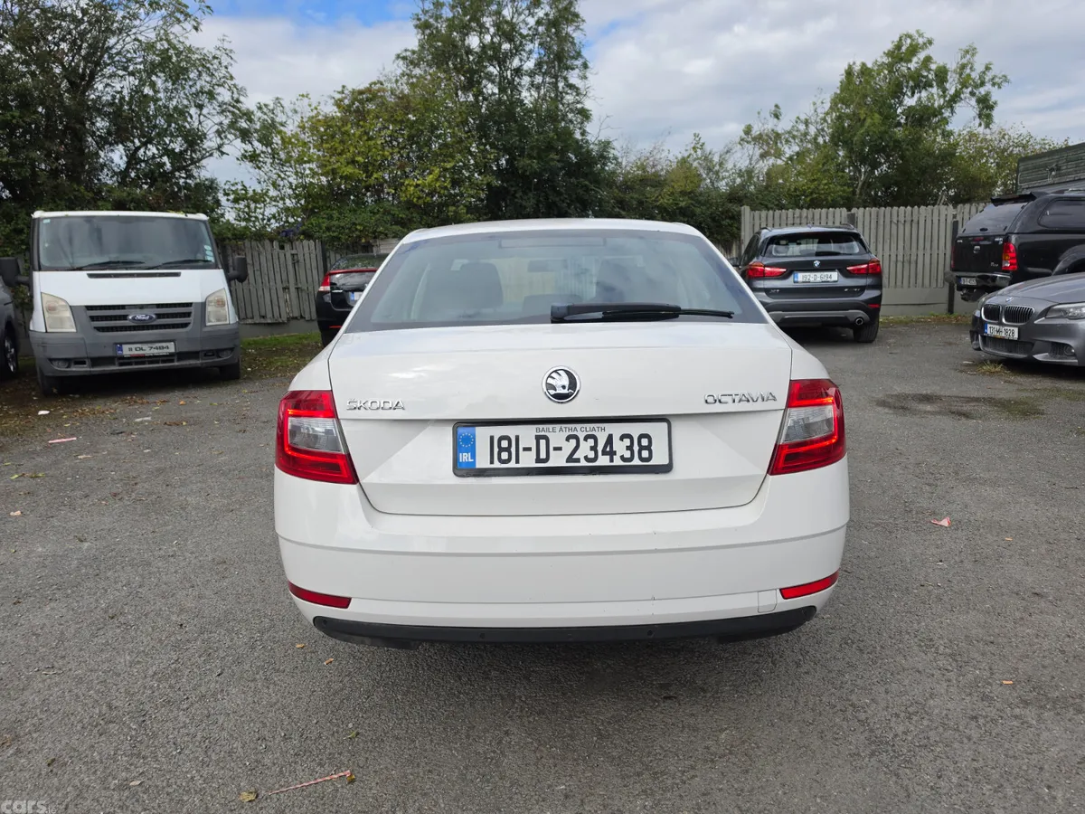 Skoda Octavia Saloon, Diesel, 2018, White