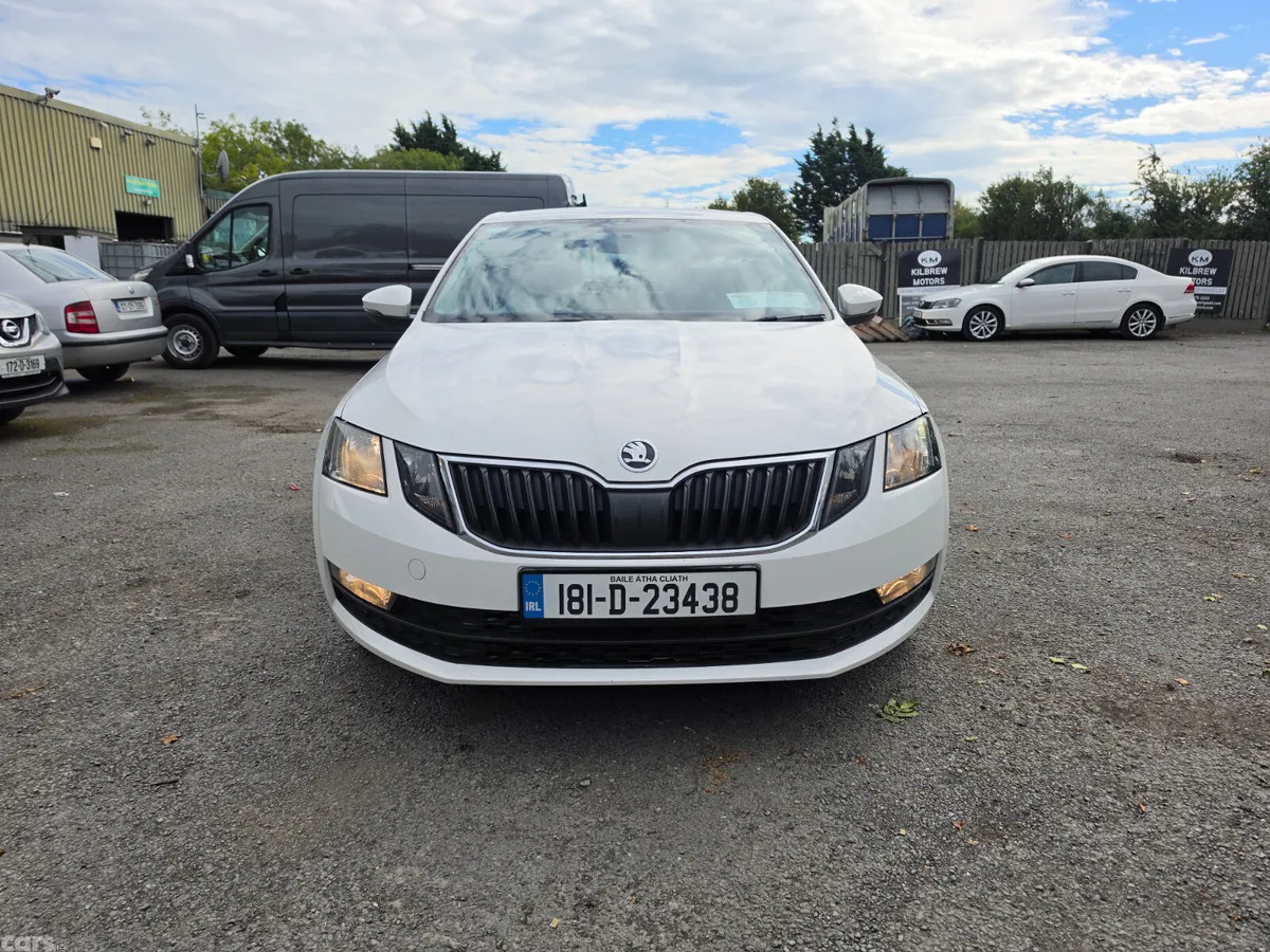 Skoda Octavia Saloon, Diesel, 2018, White