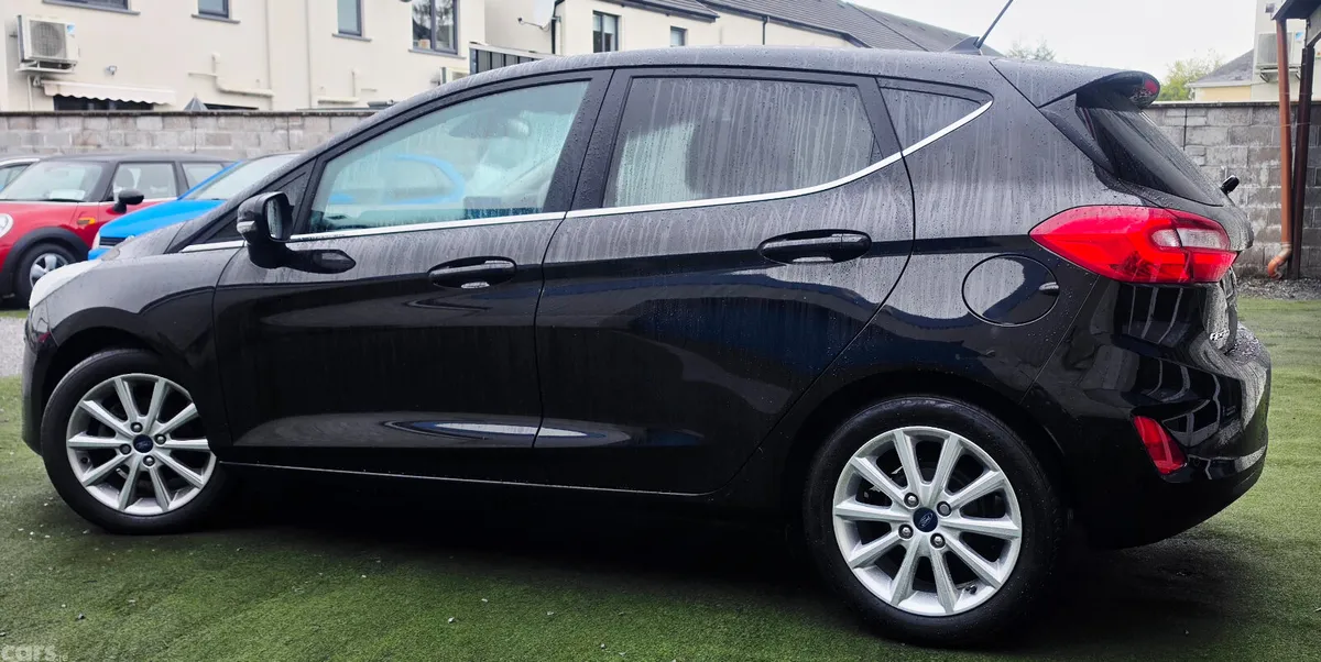Ford Fiesta Hatchback, Petrol, 2020, Black