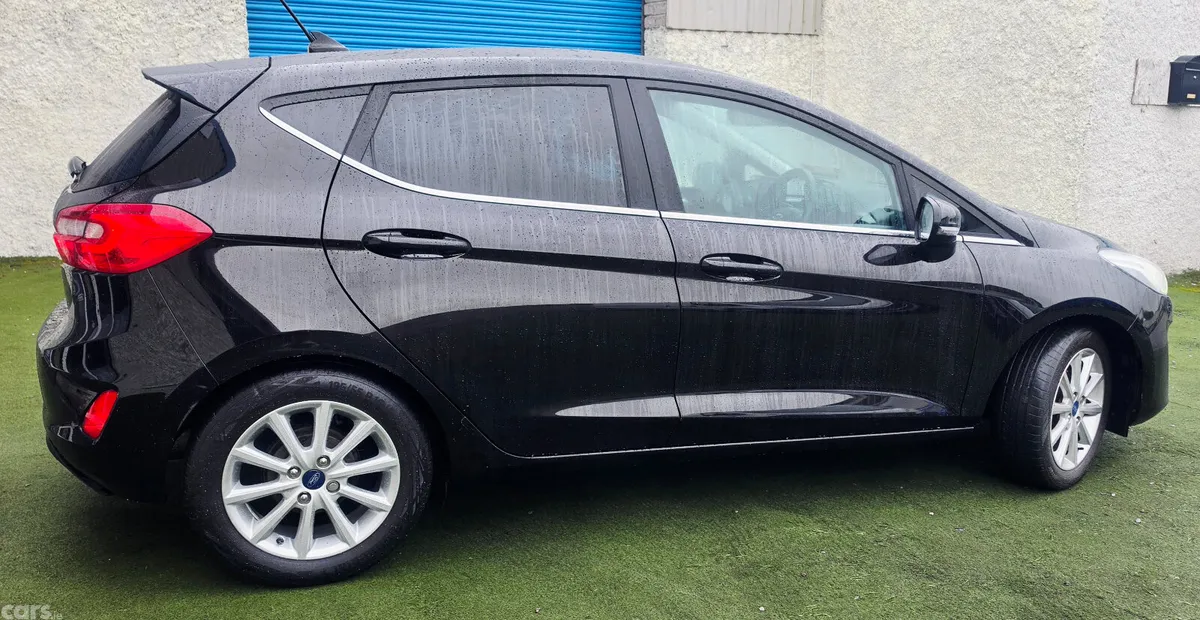 Ford Fiesta Hatchback, Petrol, 2020, Black