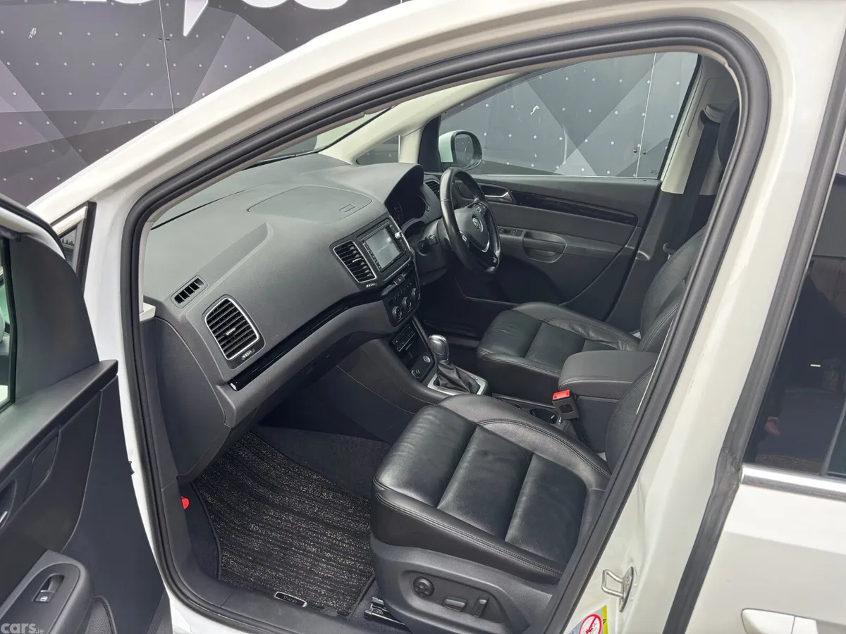 Volkswagen Sharan MPV, Diesel, 2020, White