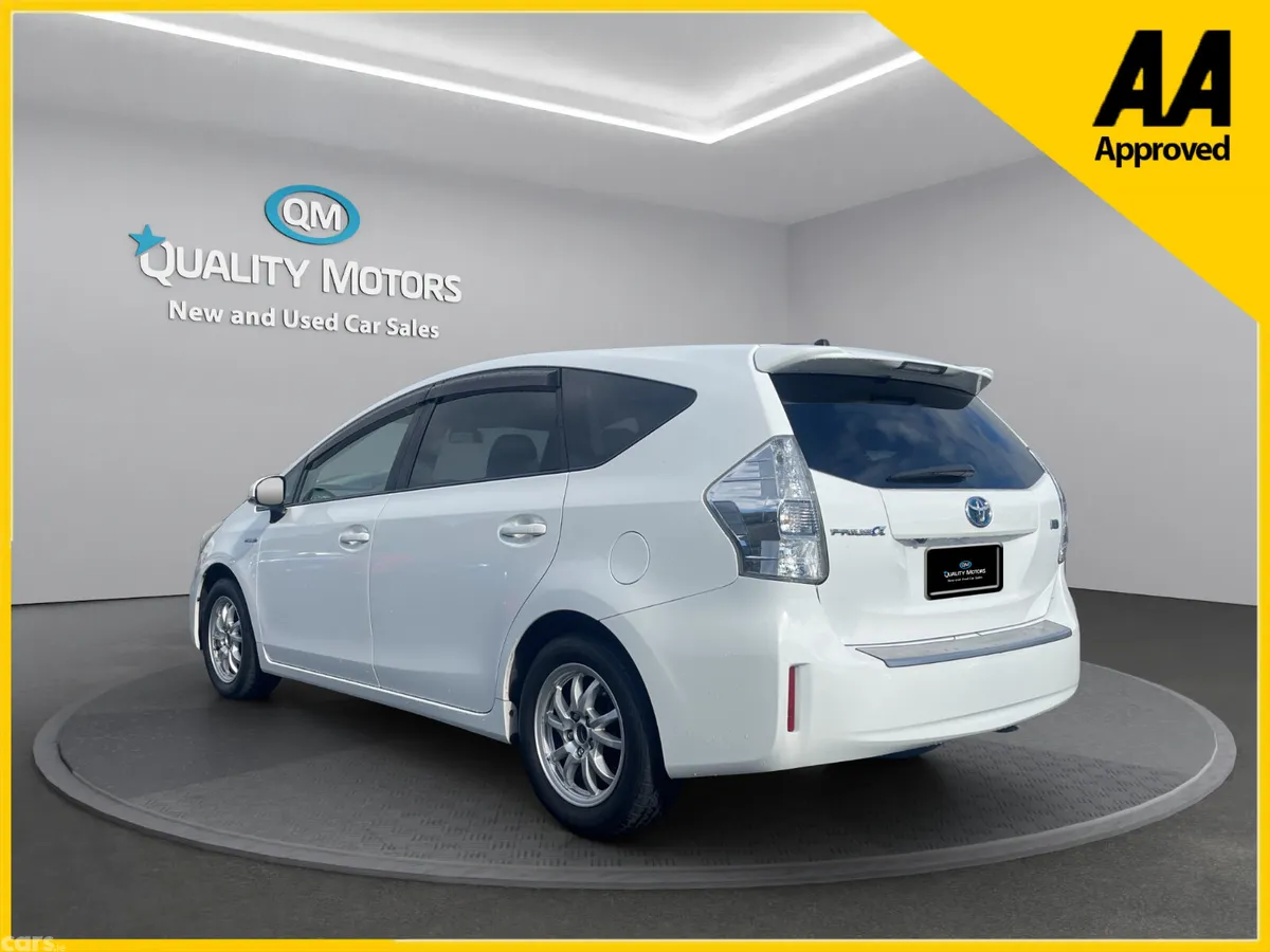 Toyota Prius MPV, Petrol Hybrid, 2013, White