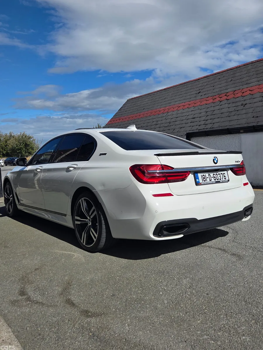 BMW 7-Series Saloon, Petrol Plug-in Hybrid, 2018, White