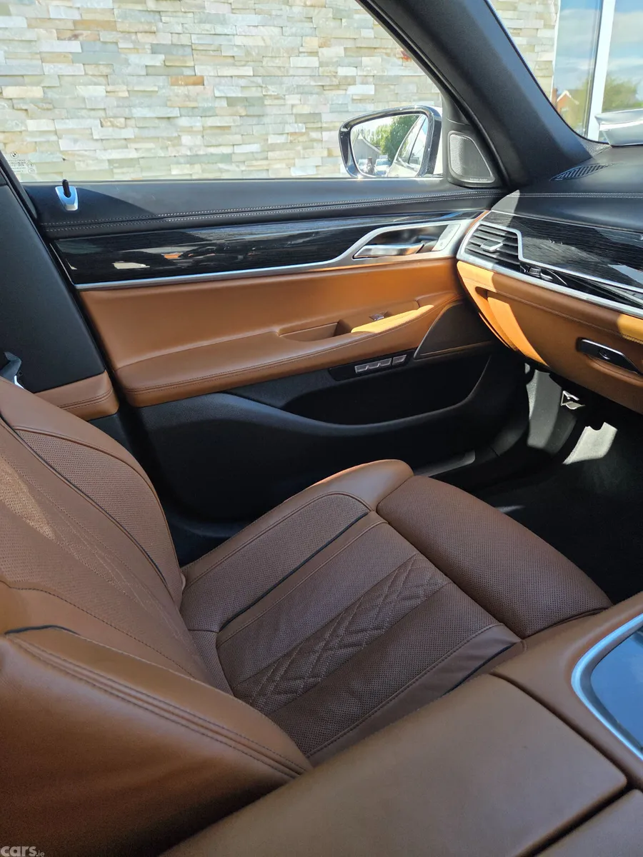 BMW 7-Series Saloon, Petrol Plug-in Hybrid, 2018, White