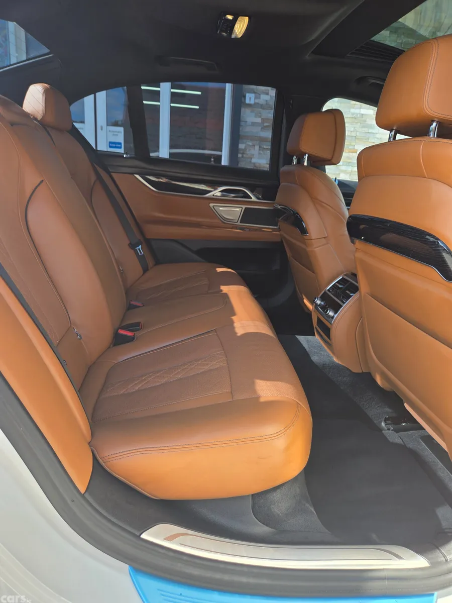 BMW 7-Series Saloon, Petrol Plug-in Hybrid, 2018, White