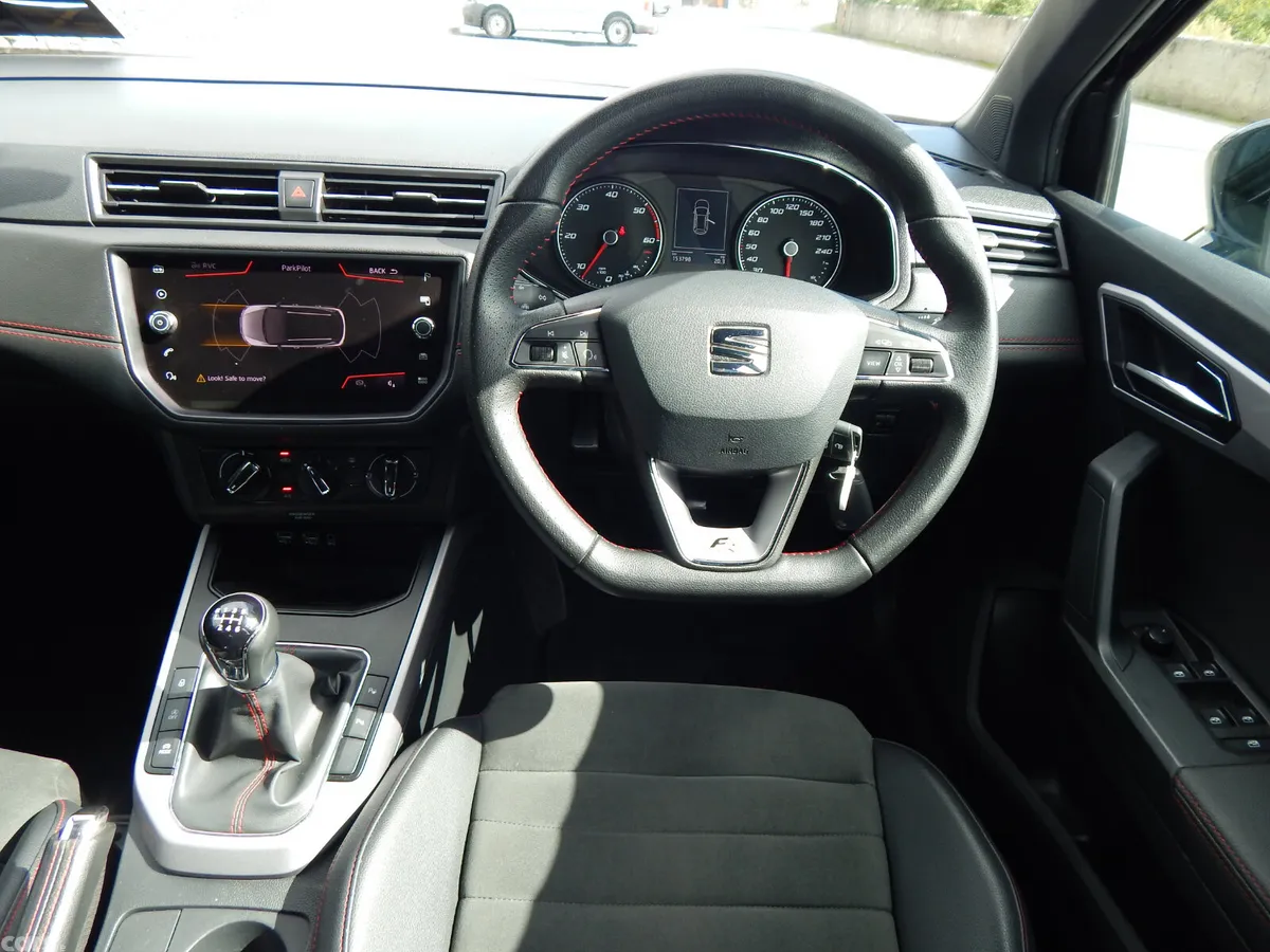 SEAT Arona SUV, Diesel, 2019, Black