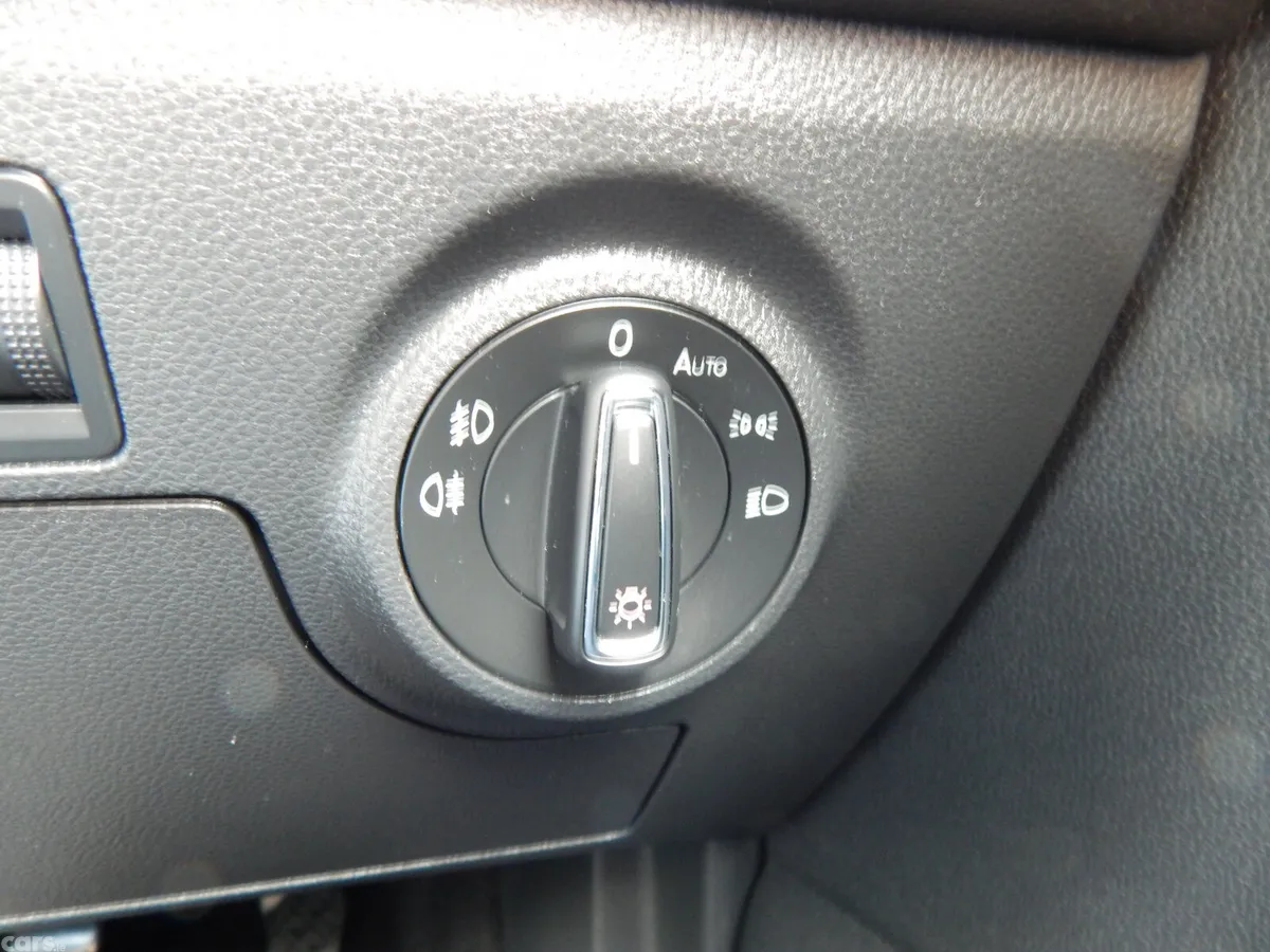 SEAT Arona SUV, Diesel, 2019, Black