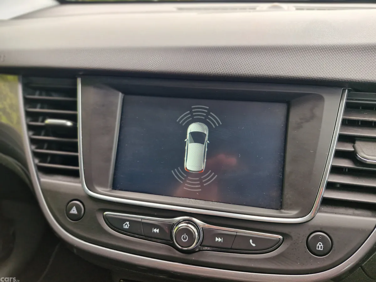 Opel Crossland X SUV, Diesel, 2018, White