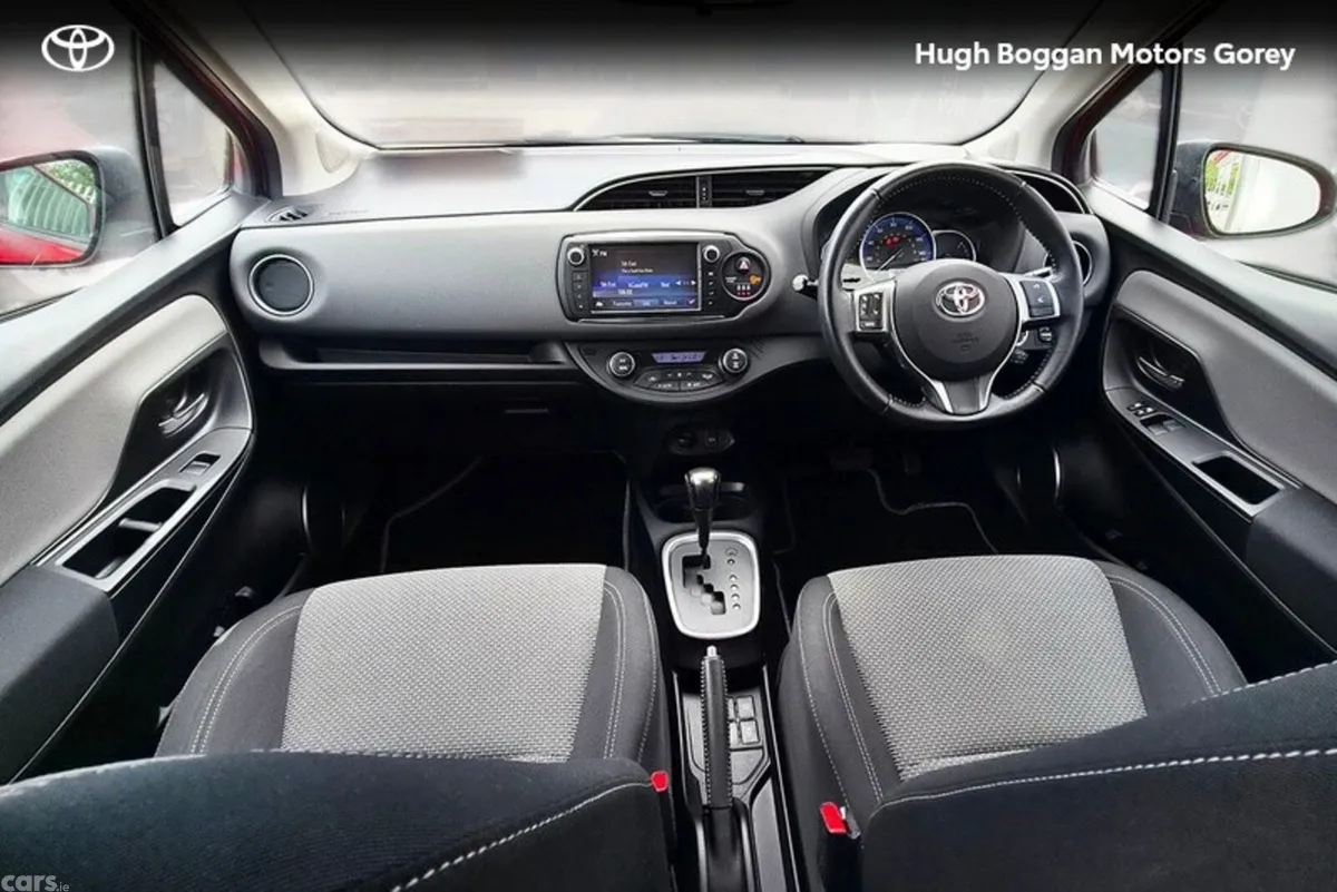 Toyota Yaris Hatchback, Petrol Hybrid, 2016, Red