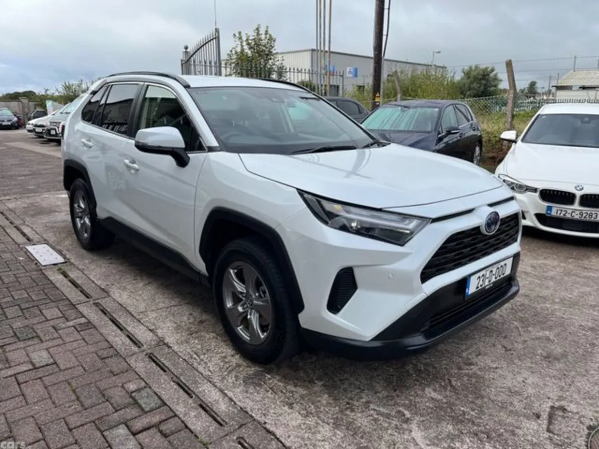 Toyota RAV4 SUV, Petrol Hybrid, 2023, White