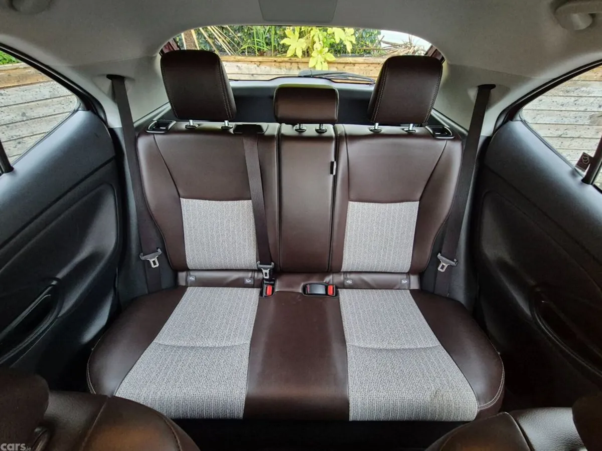 Toyota Yaris Cross SUV, Petrol Hybrid, 2022, Red