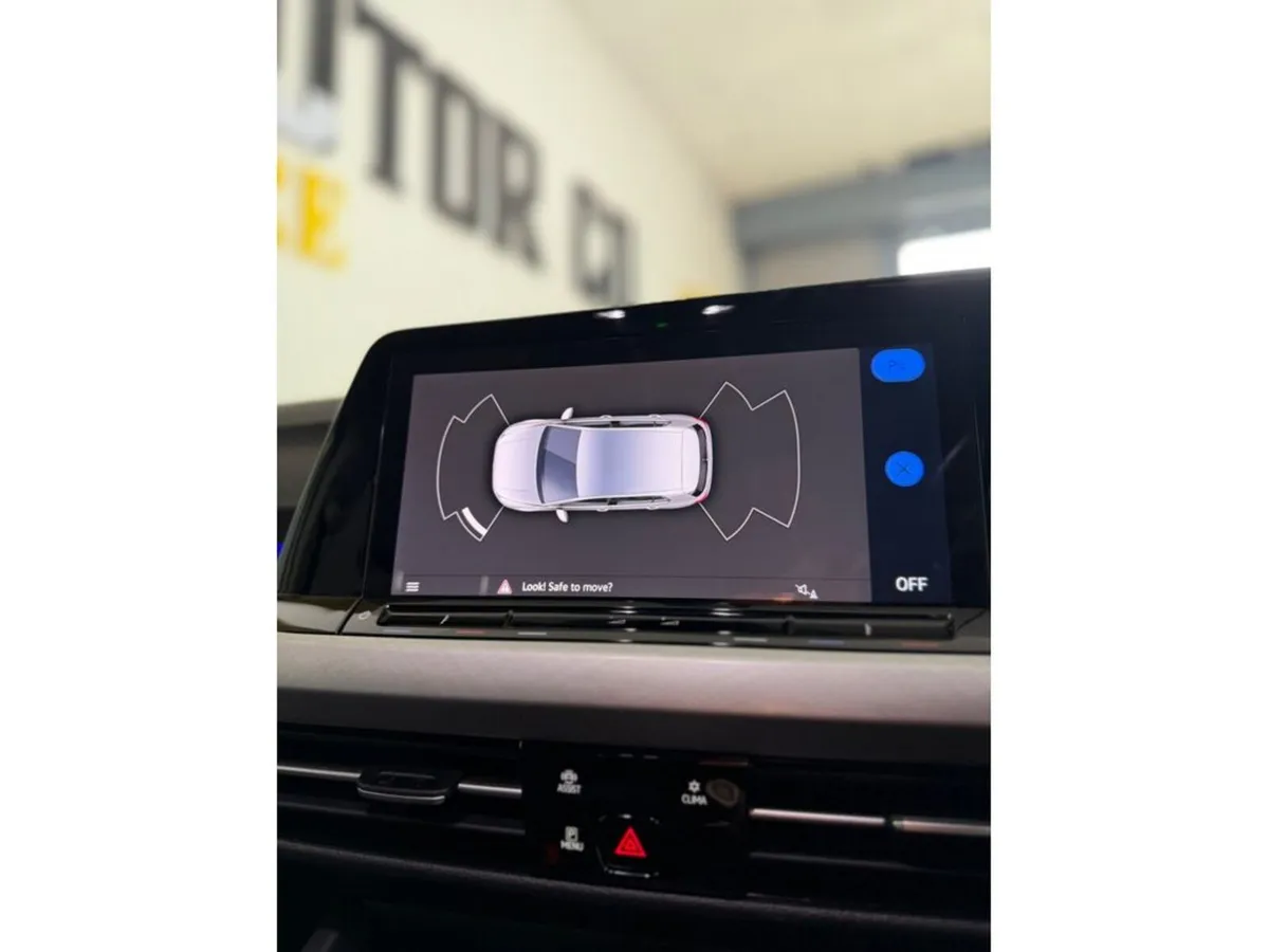 Volkswagen Golf Estate, Petrol, 2023, White