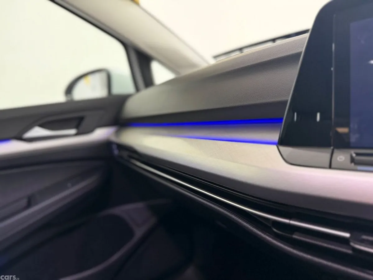 Volkswagen Golf Estate, Petrol, 2023, White