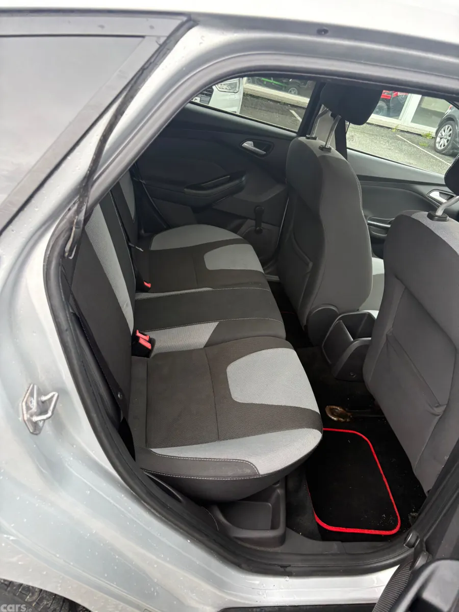 Ford Focus Hatchback, Diesel, 2014, Silver