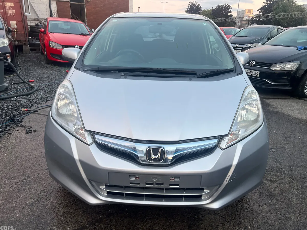 Honda Fit Hatchback, Petrol Hybrid, 2013, Silver
