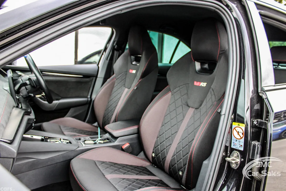 Skoda Octavia Saloon, Diesel, 2022, Black