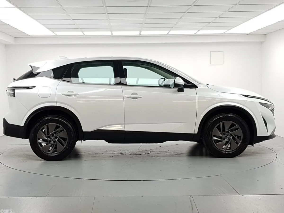 Nissan Qashqai MPV, Petrol, 2026, White