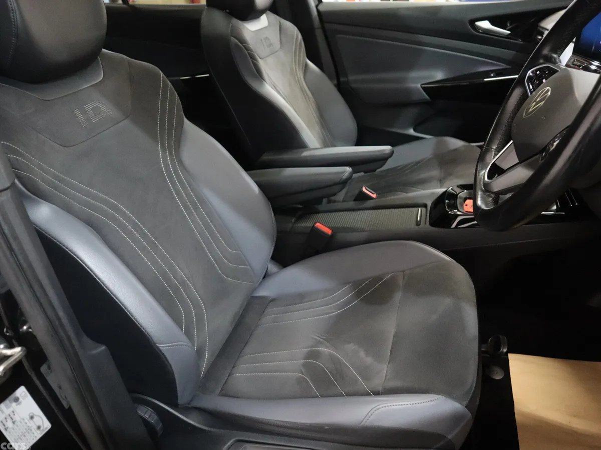 Volkswagen ID.4 Estate, Electric, 2023, Black
