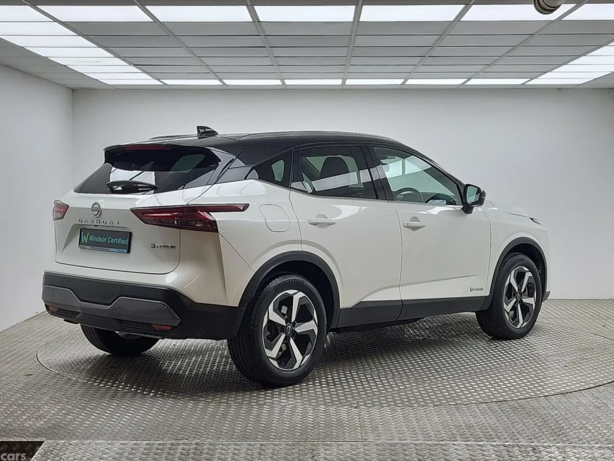 Nissan Qashqai MPV, Petrol, 2024, White