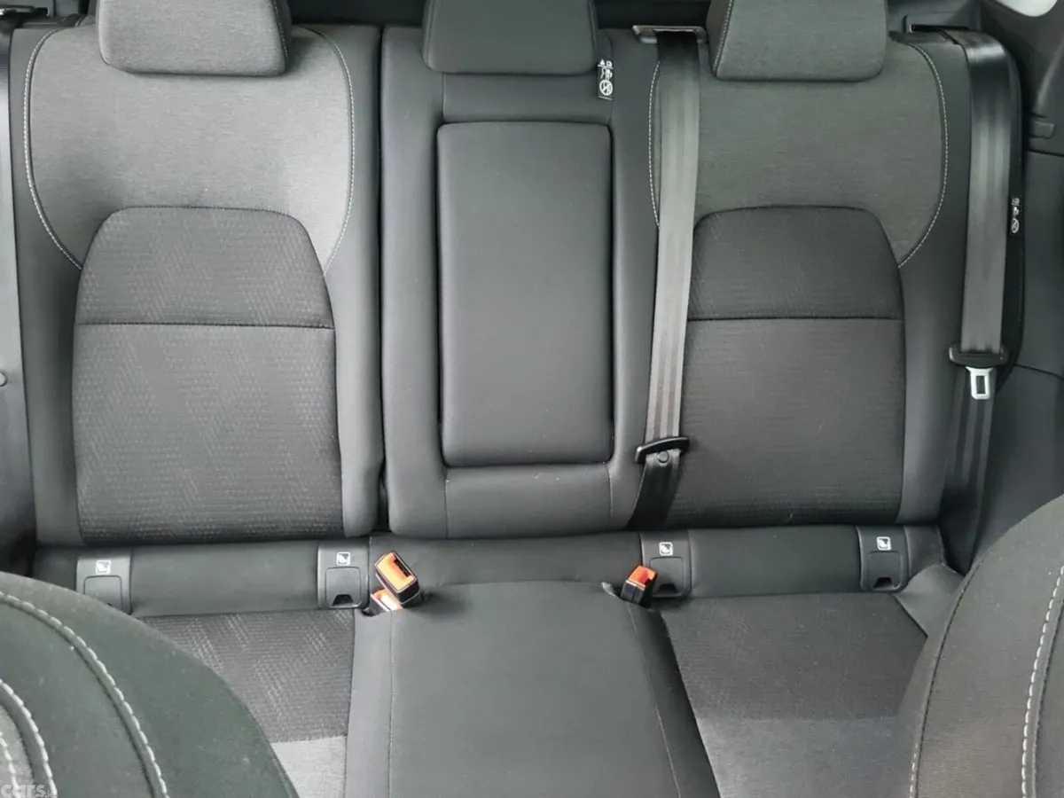 Nissan Qashqai MPV, Petrol, 2024, White