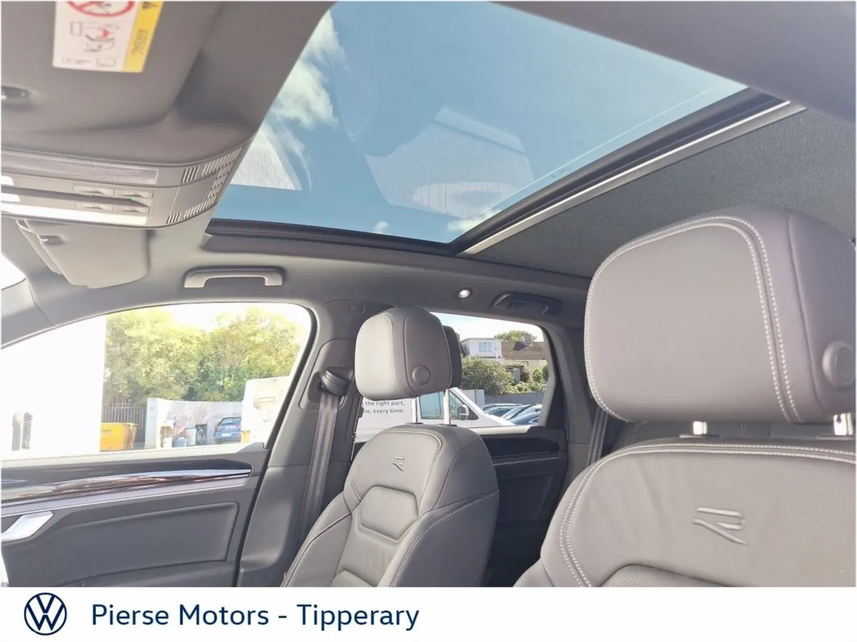 Volkswagen Touareg SUV, Petrol Plug-in Hybrid, 2026, Grey