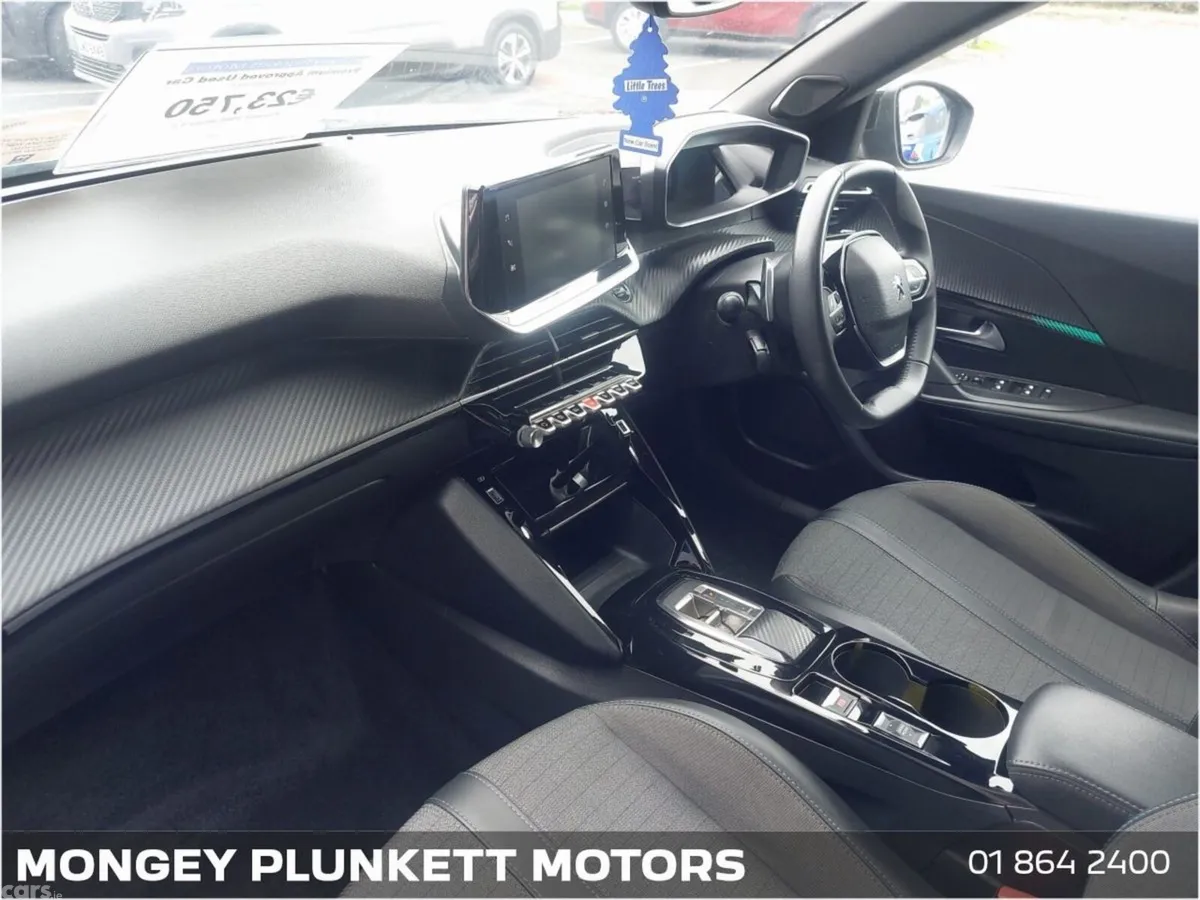 Peugeot 2008 MPV, Petrol, 2023, Grey