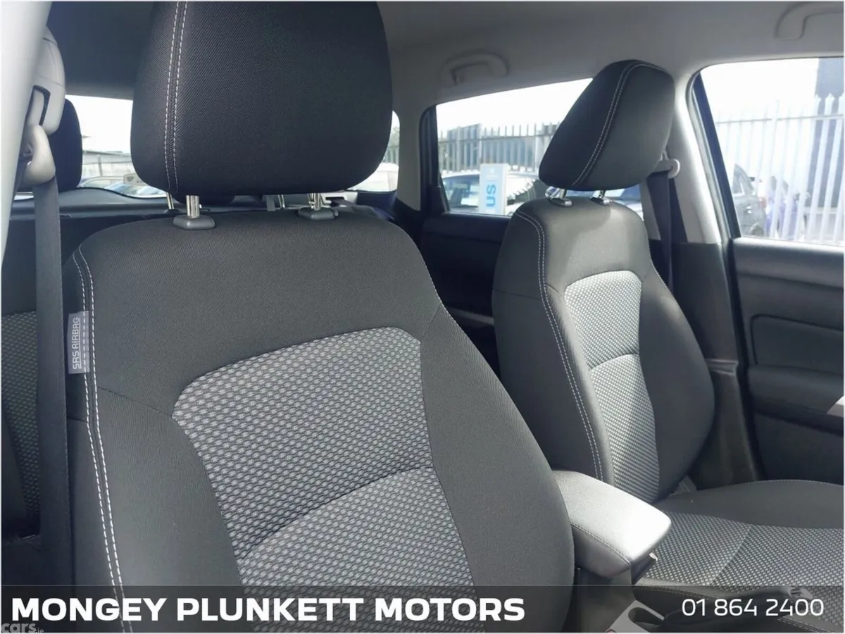 Suzuki Vitara SUV, Petrol, 2024, Grey