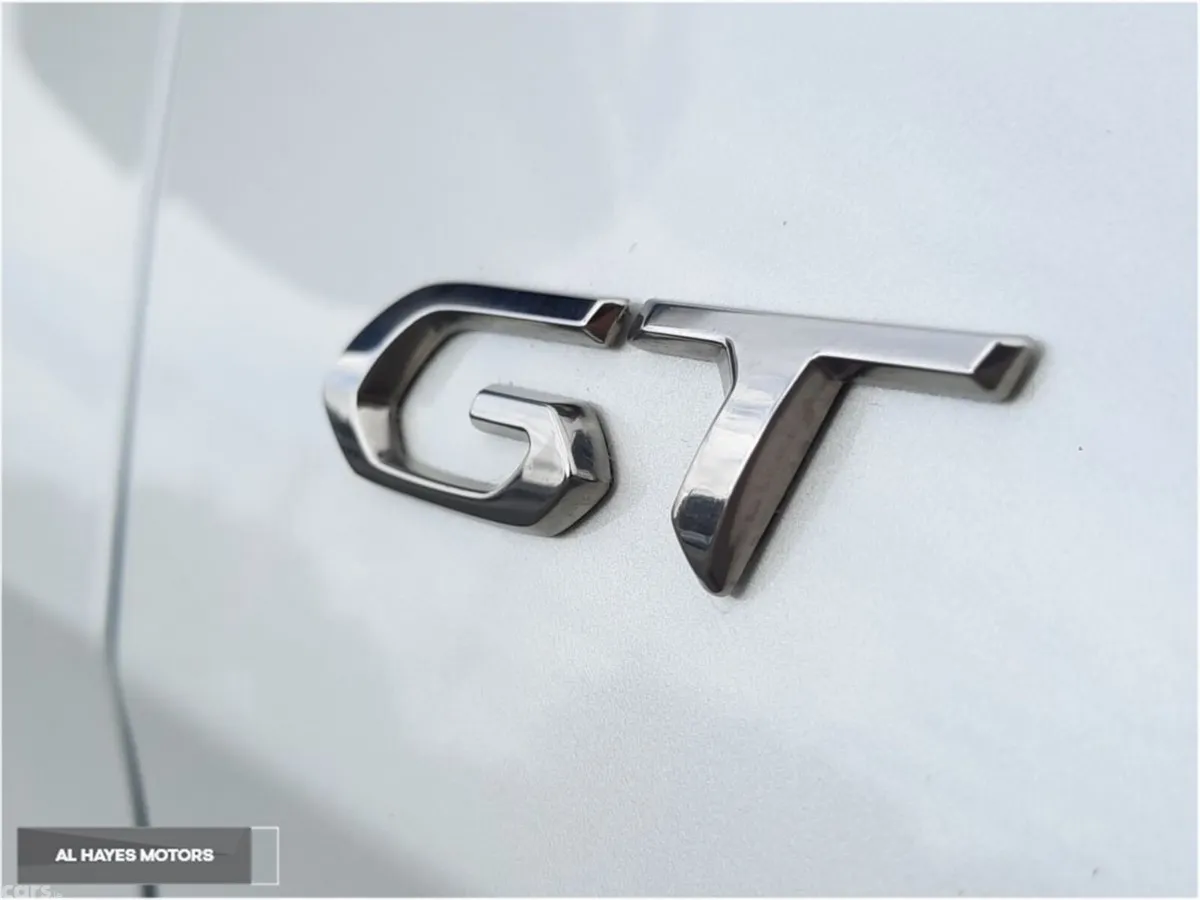 Peugeot 5008 MPV, Diesel, 2024, White
