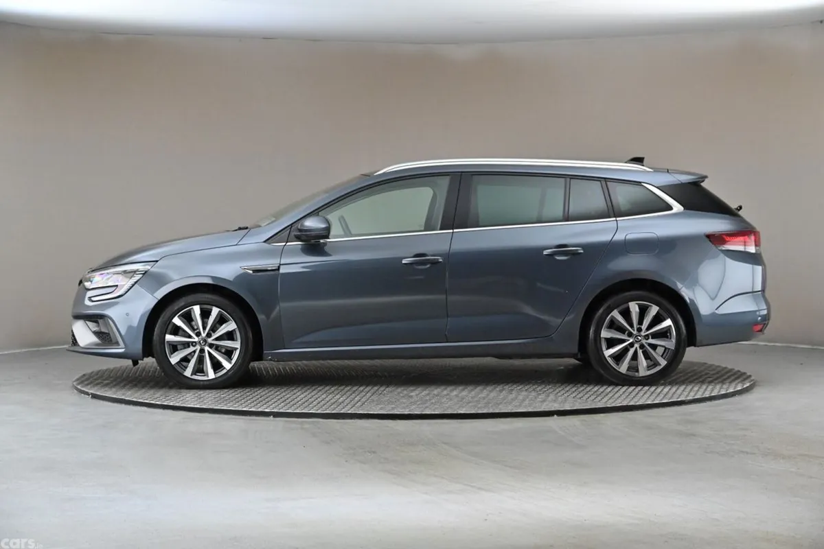 Renault Megane Estate, Petrol Plug-in Hybrid, 2022, Grey