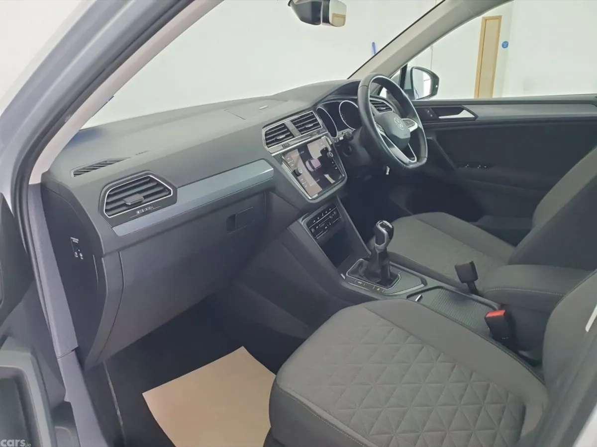 Volkswagen Tiguan SUV, Diesel, 2023, Grey