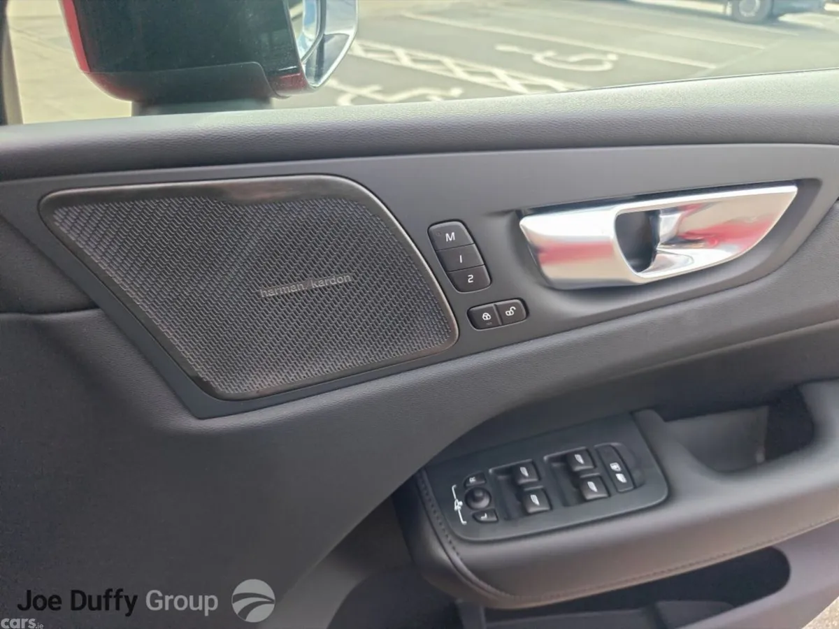 Volvo XC60 SUV, Petrol Hybrid, 2024, Red
