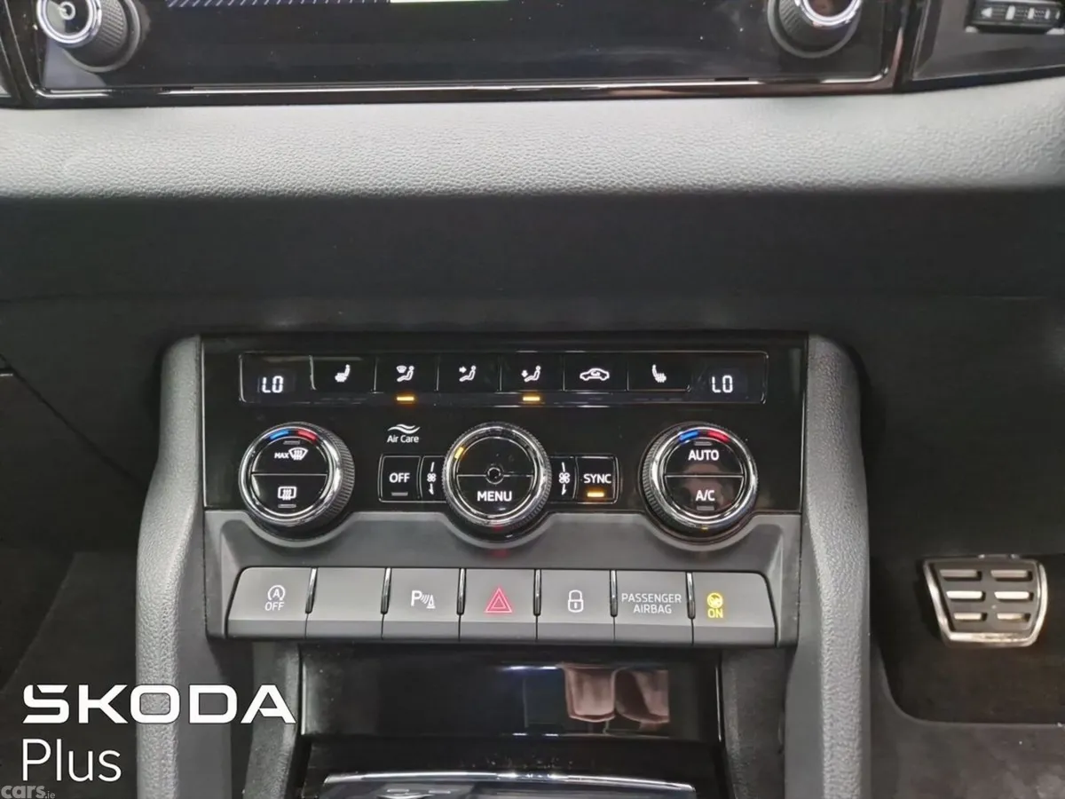 Skoda Karoq SUV, Diesel, 2023, Grey
