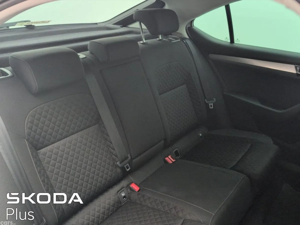 Skoda Superb Saloon, Diesel, 2024, Silver