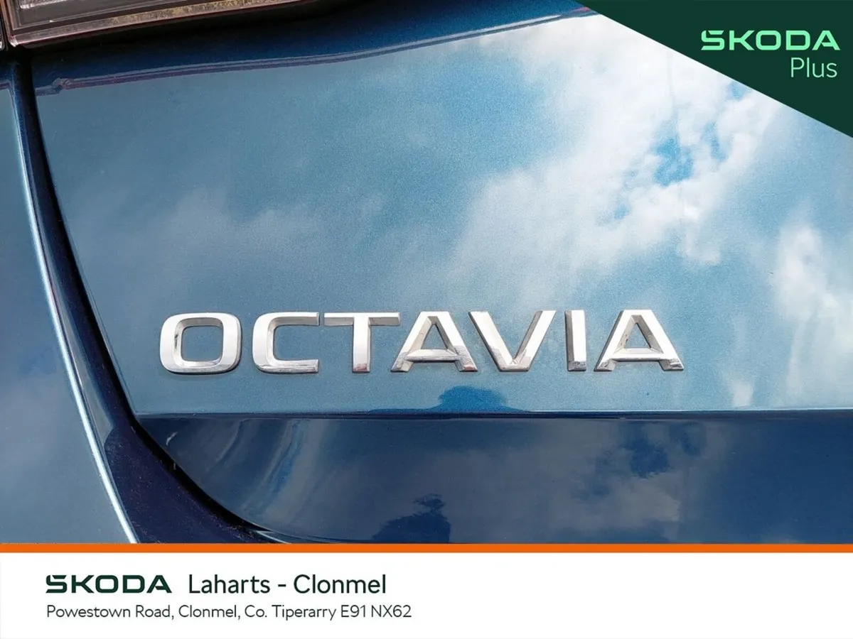 Skoda Octavia Saloon, Petrol, 2024, Blue