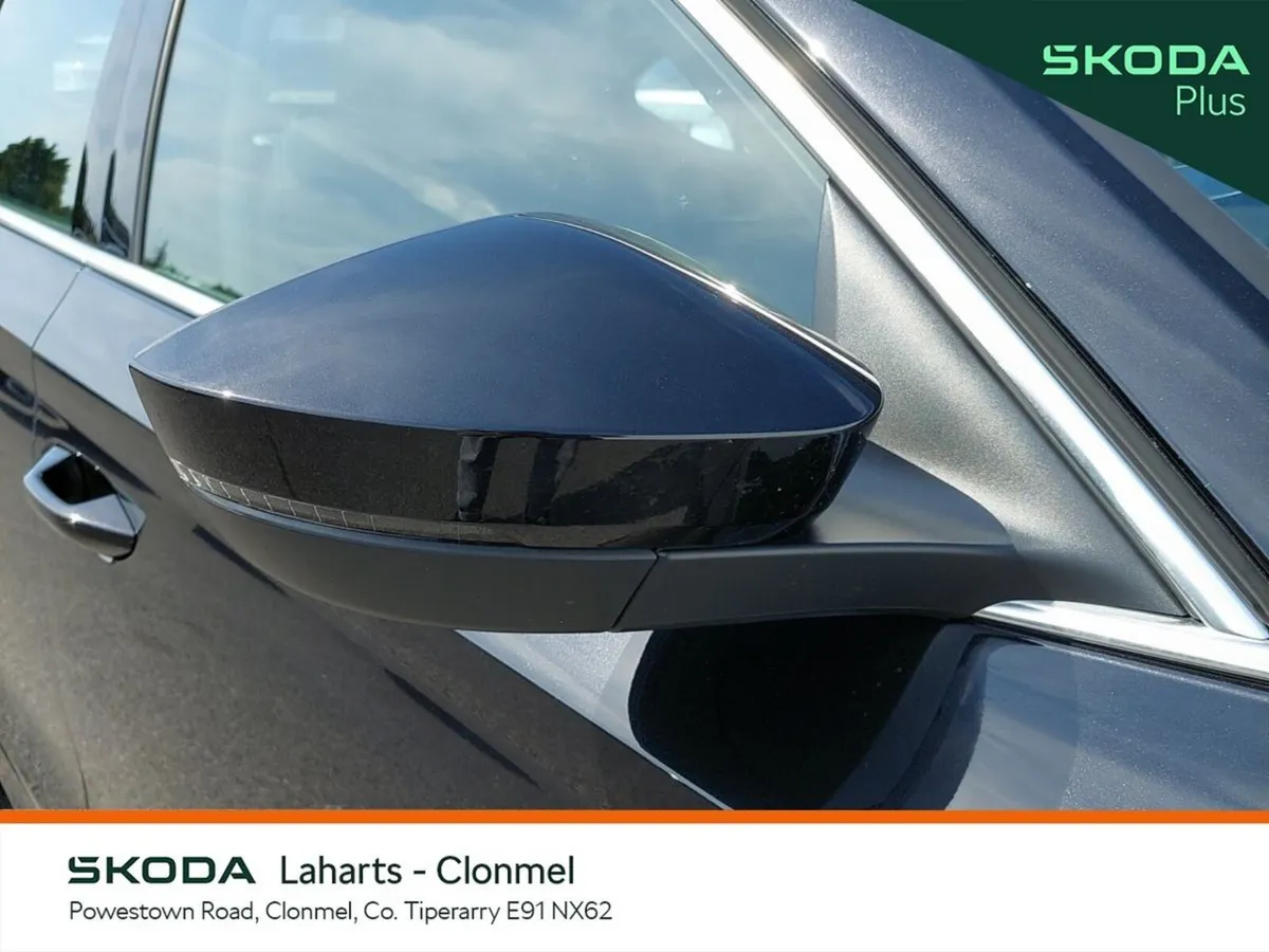 Skoda Octavia Saloon, Diesel, 2024, Black