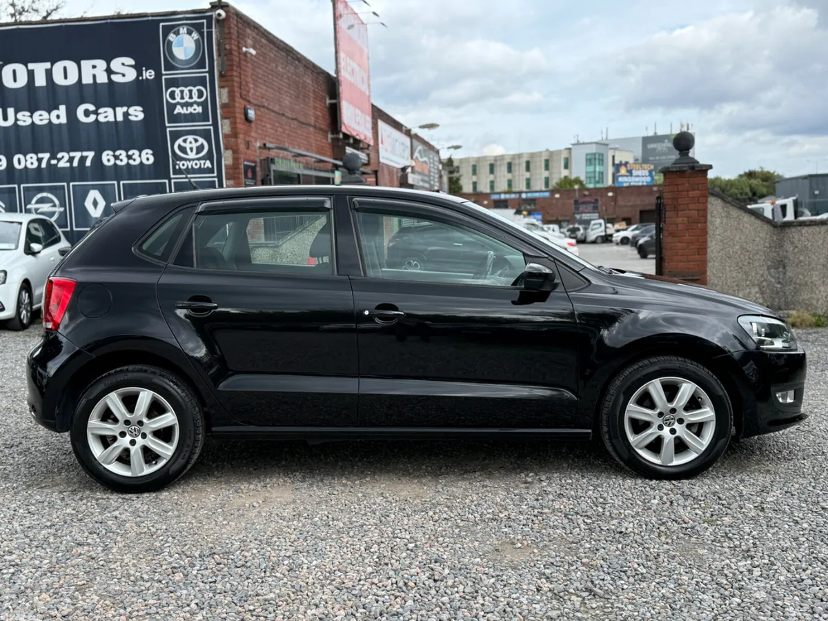 Volkswagen Polo Hatchback, Petrol, 2013, Black