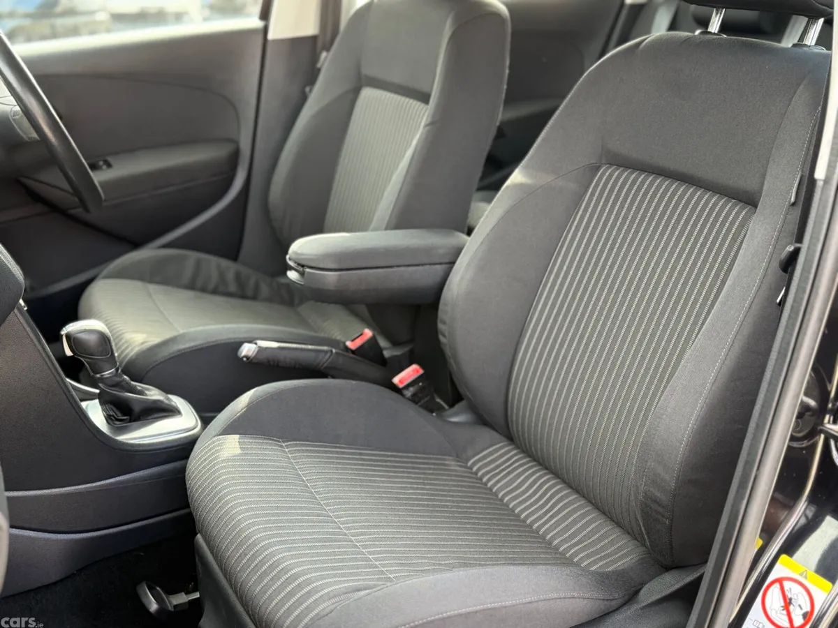 Volkswagen Polo Hatchback, Petrol, 2013, Black