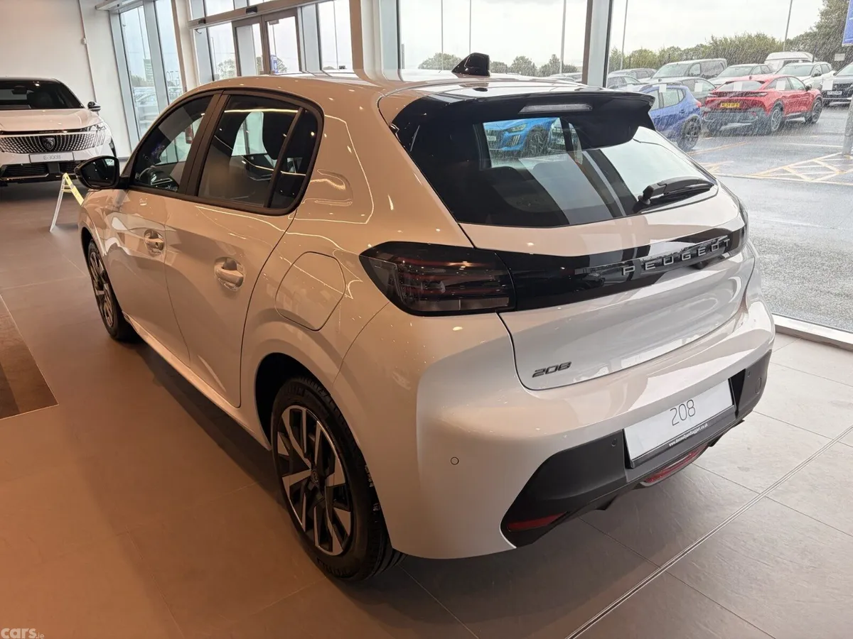Peugeot 208 Hatchback, Petrol, 2026, 