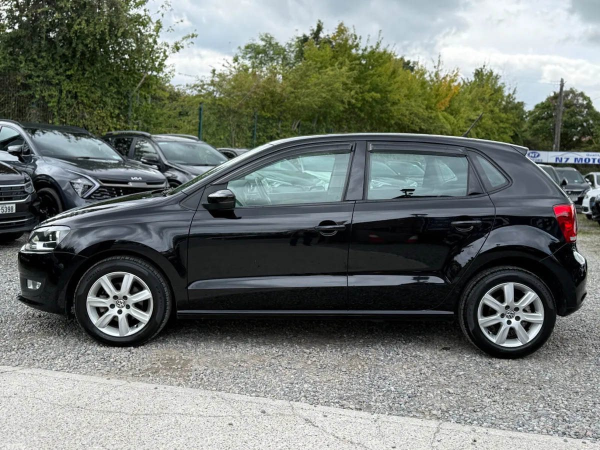 Volkswagen Polo Hatchback, Petrol, 2013, Black