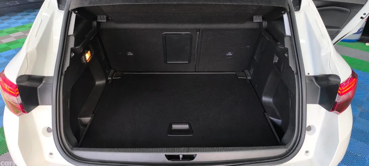 Opel Grandland X Hatchback, Diesel, 2019, White