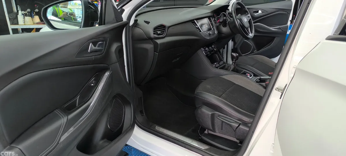 Opel Grandland X Hatchback, Diesel, 2019, White